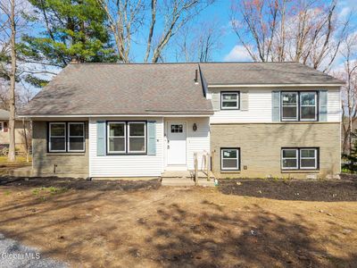 1030 Atateka Road, Niskayuna, NY, 12309