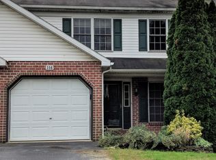356 Crosswinds Dr, Lititz, PA 17543
