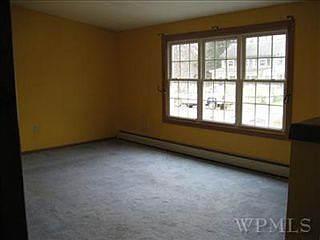 2nd image of 7 Pine St