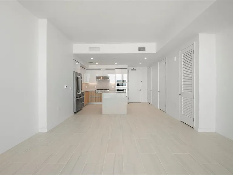 400 Central Ave #1709 — Photo 18