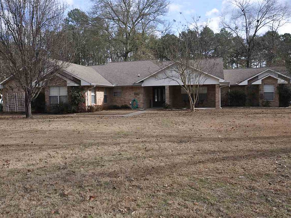 1st image of 214 N Lexington Dr