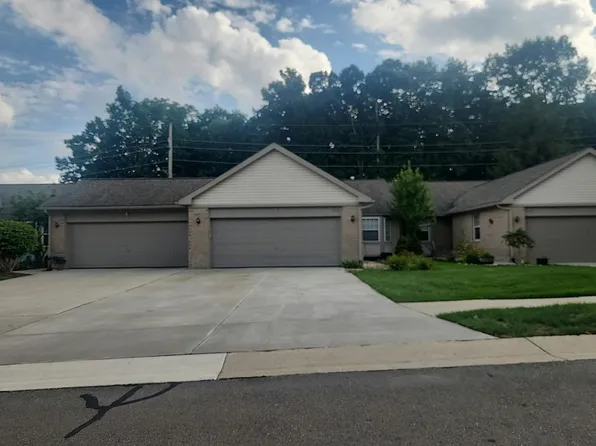 3143 Harbor Ct #28, Waterford, MI 48328