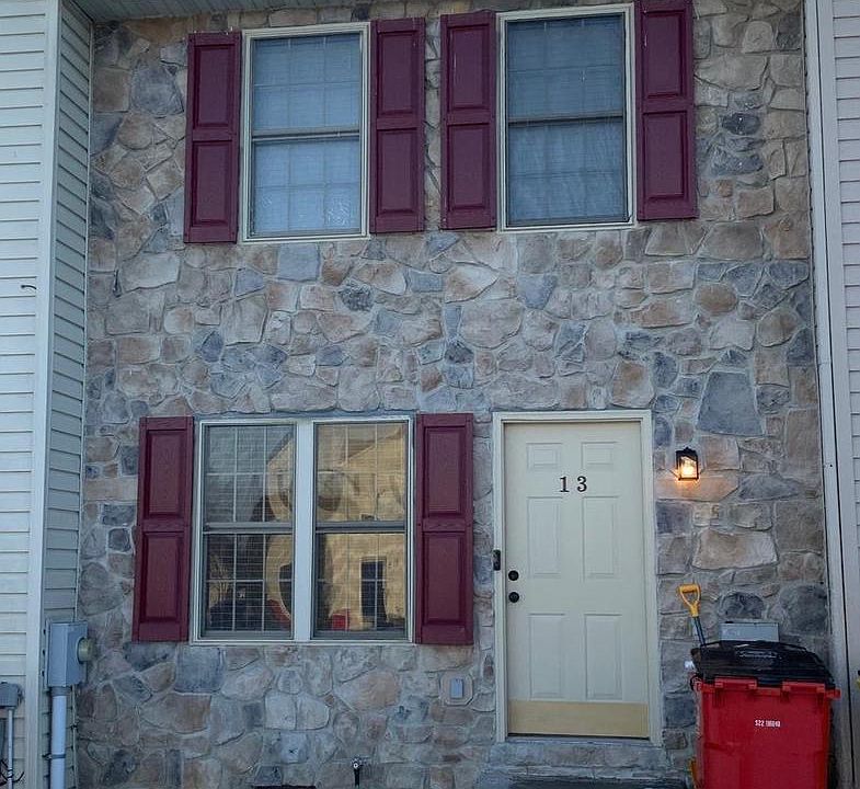 1st image of 13 Jonathan Ct