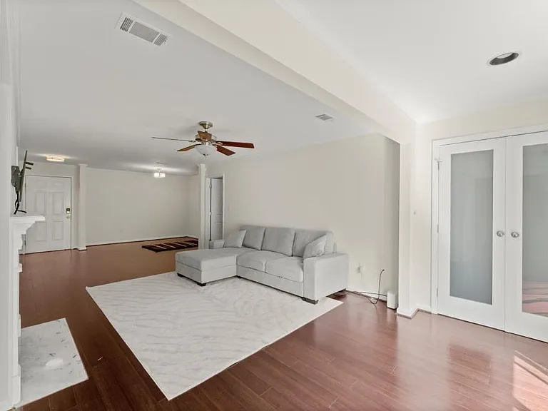 25312 Plantation Dr NE — Photo 11