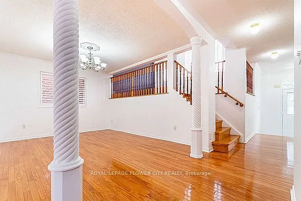 78 Fairhill Ave — Photo 5