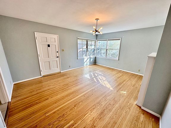 4th image of 273 N Grand Ave