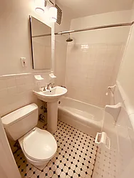 Rented by Metropolis Real Estate of Manhattan