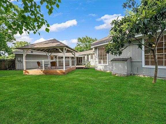 2nd image of 9806 Tanager Ln