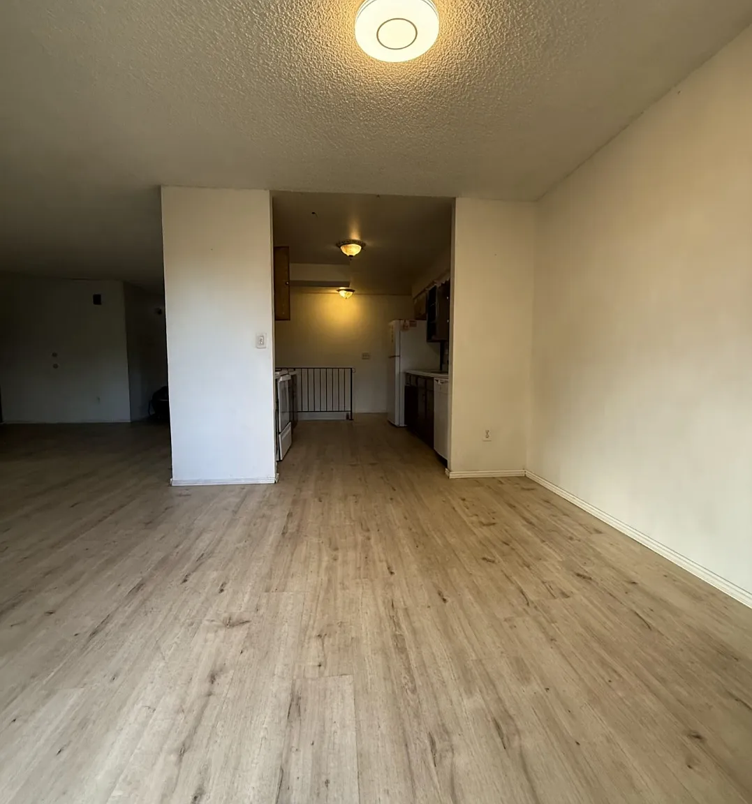 1224 E Nebraska Ave — Photo 3