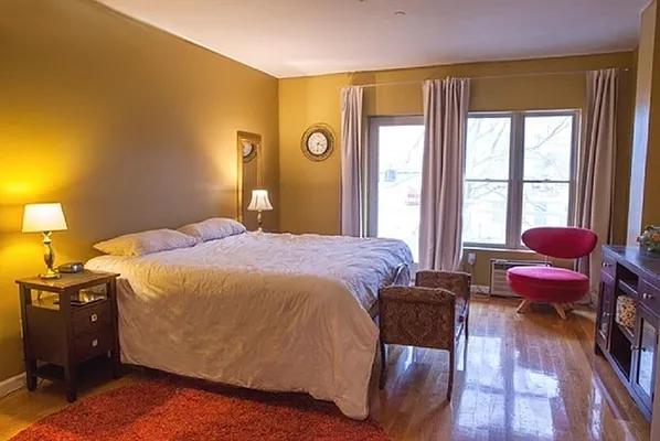 Rented by Compass | media 25