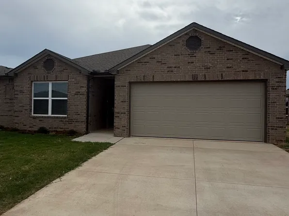 4005 Dutch Ln, Mustang, OK