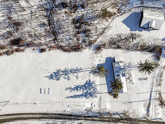 3rd image of 238 Diamond Notch Rd