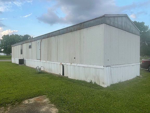 2nd image of 316 Quail Ln