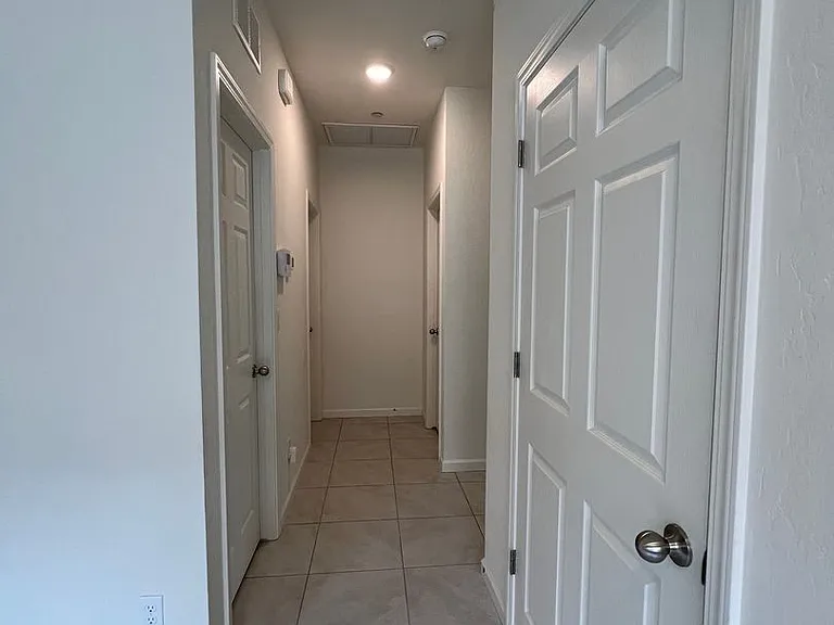 587 Sandtrap Ln — Photo 10
