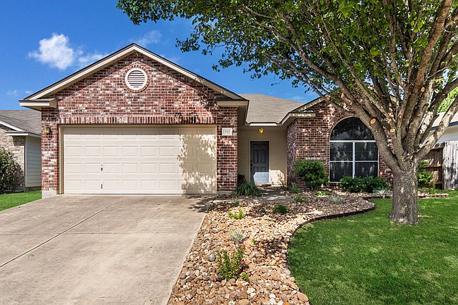 1st image of 202 Stone Creek Dr