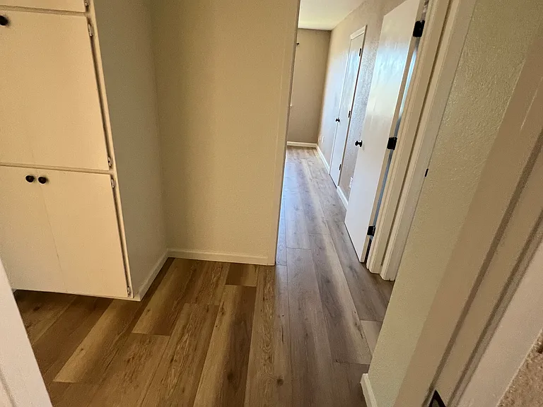 1657 Grand Ave — Photo 13