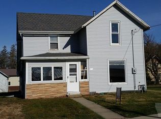 410 E Des Moines St, Brooklyn, IA 52211