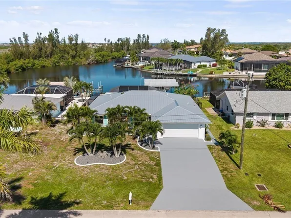 12213 Star Shell Dr, Matlacha Isles, FL 33991