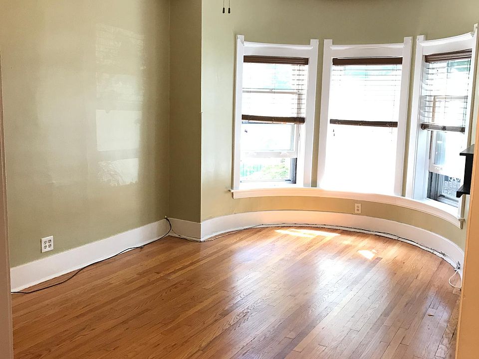 1st image of 4816 N Winchester Ave #1
