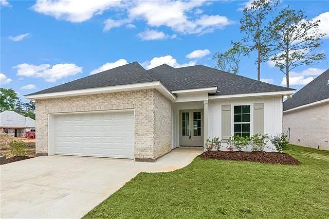 3 bed, 2.0 bath, 1805 sqft, $2,700 — Photo 1