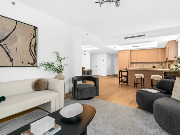 228 13th Street image 1 of 20