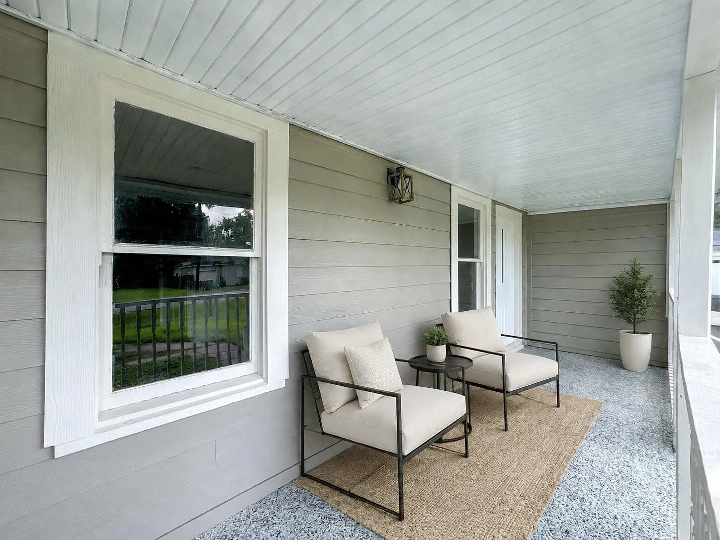 3 bed, 2.0 bath, 1909 sqft, $2,500 — Photo 2