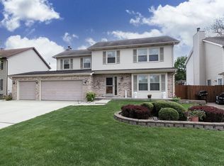 751 Falmore Dr, Bartlett, IL 60103