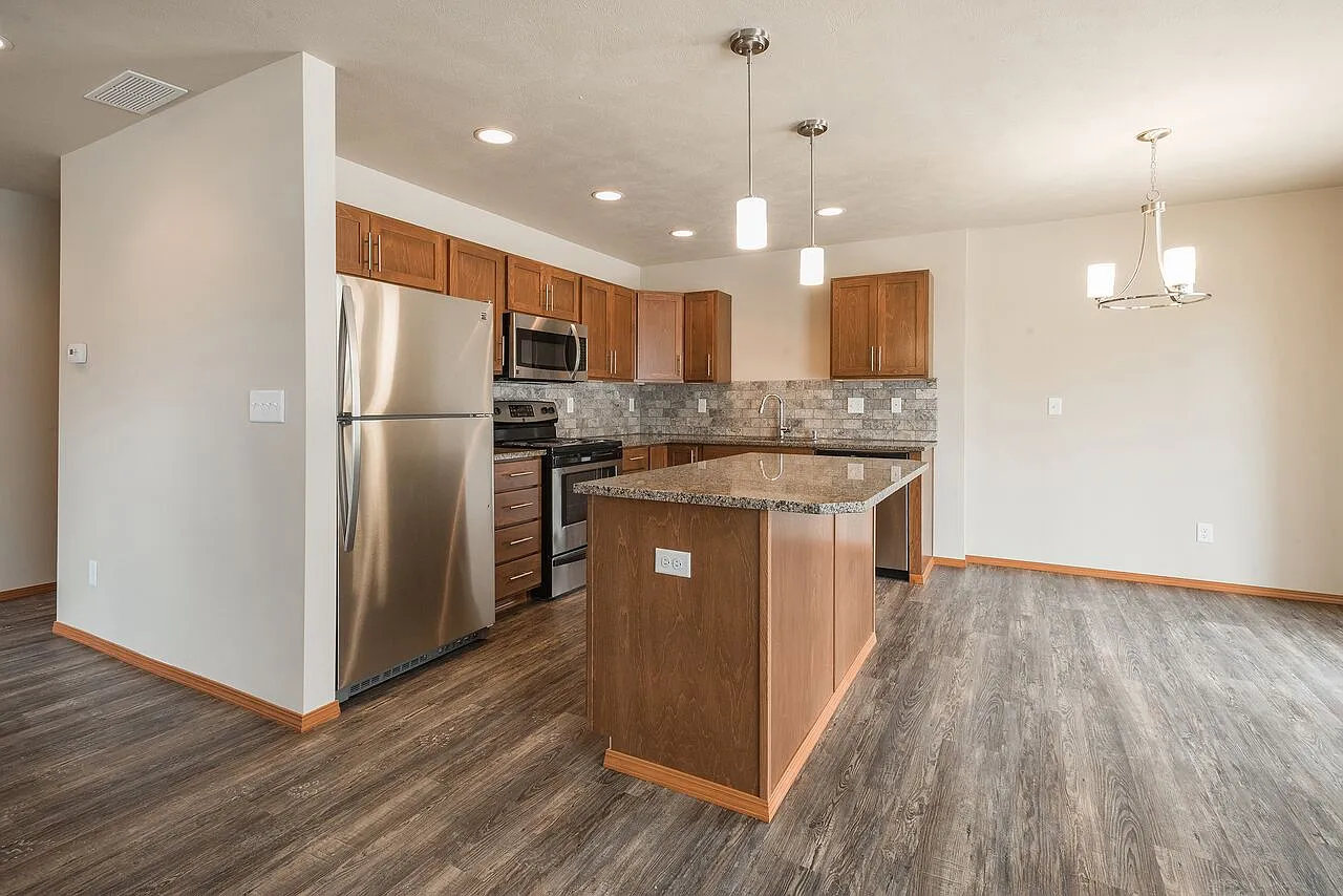 3 bed, 2.5 bath, 1440 sqft, $2,295 — Photo 4