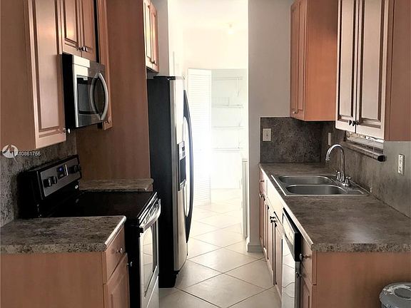 4th image of 5531 W 6th Ct #5531