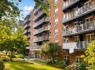 139-87 35th Ave #6D, Flushing, NY 11354