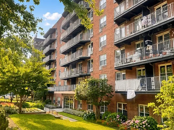 139-87 35th Ave #6D, Flushing, NY 11354