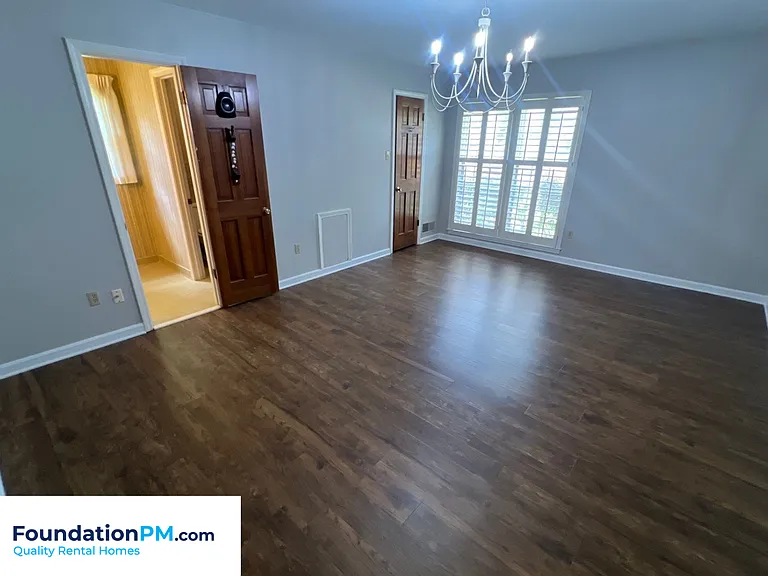 2608 Abercorn Cv — Photo 11