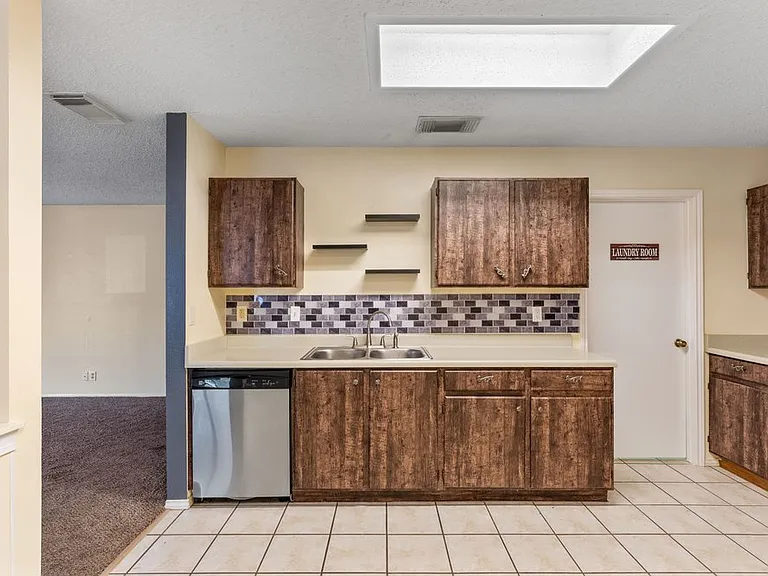 6863 Cypress Mist Dr — Photo 14