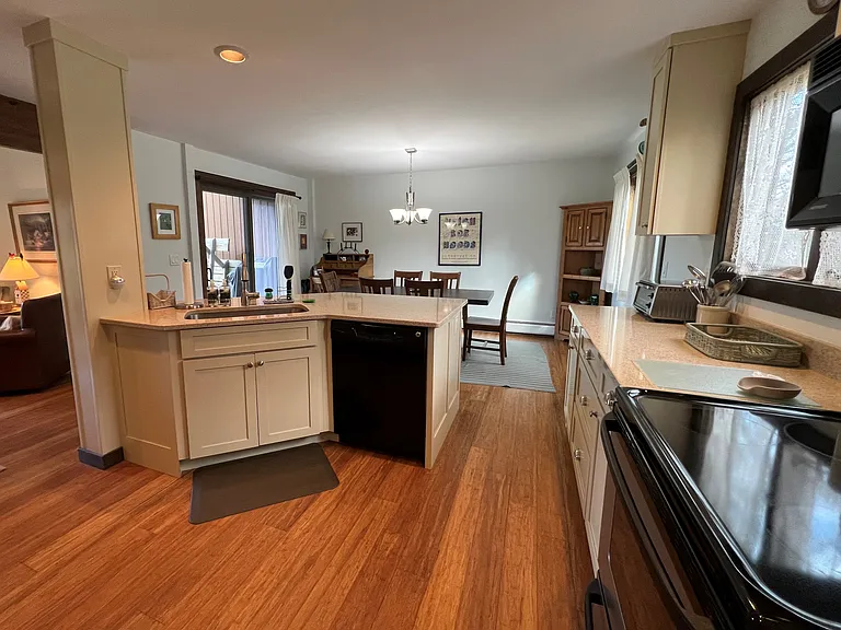 479 Stonybrook Rd #32 — Photo 4