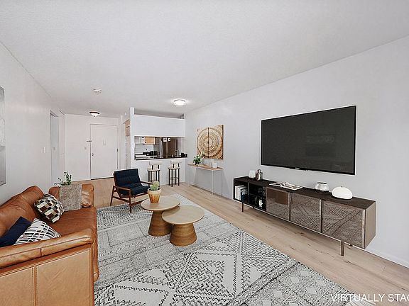 2nd image of 200 Rector Pl APT 10K