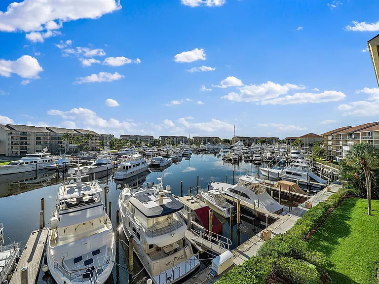 2601 Marina Isle Way #402 — Photo 9