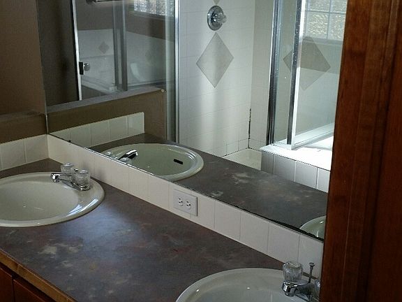 bathroom double sinck vanity