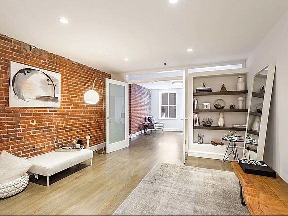 4th image of 66 Pearl St APT 306