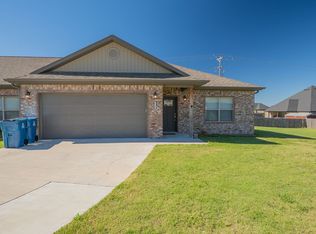 1735 Booker Cir, Pea Ridge, AR 72751