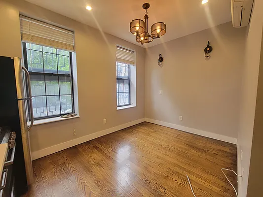 Rented by Friedman Mayer, LREB | media 2