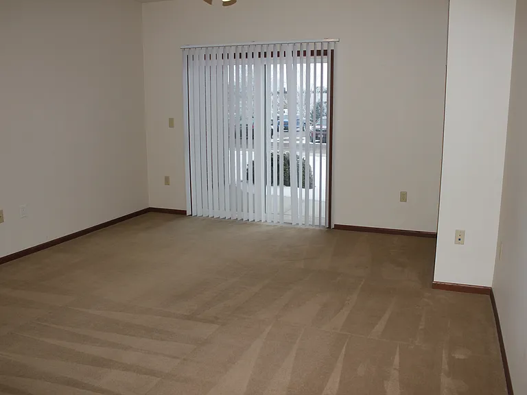 1009 Southland Lane — Photo 8