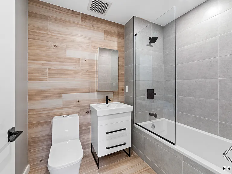 2913 Snyder Ave #1A — Photo 9