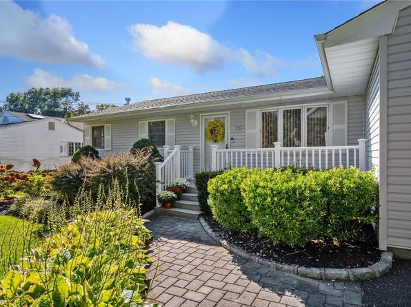 84 Seusing Boulevard, Hauppauge, NY 11788