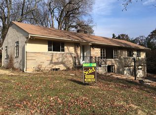 290 E Cooke Rd, Columbus, OH 43214