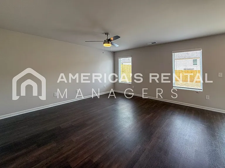 106 River Grass Dr — Photo 10