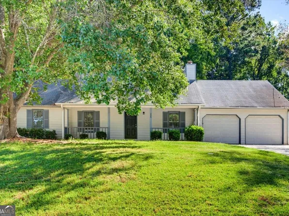 225 Hollis Cir, Dallas, GA 30157