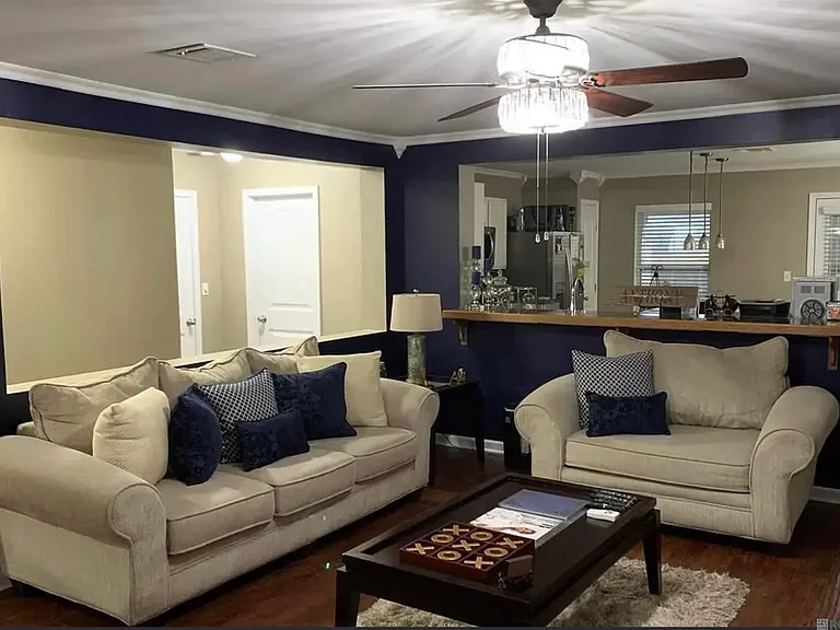 532 Glenway Dr — Photo 2