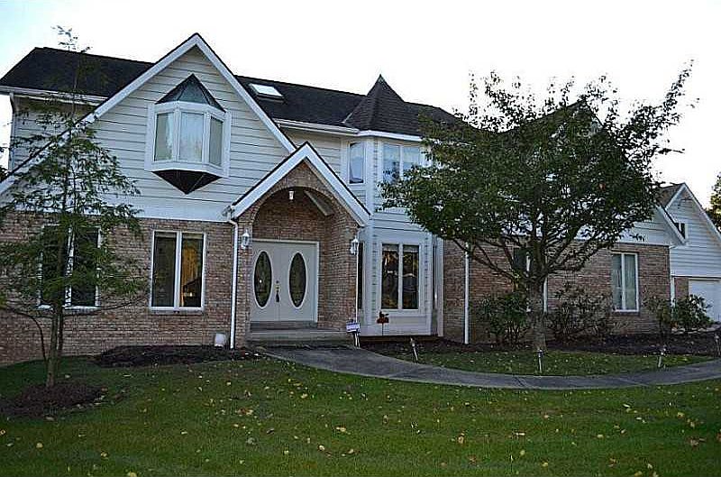 1st image of 5595 Fox Chase Dr