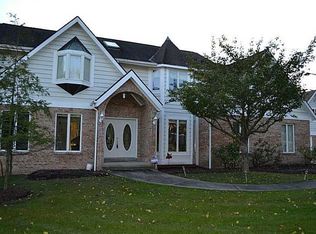 5595 Fox Chase Dr, Murrysville, PA 15632