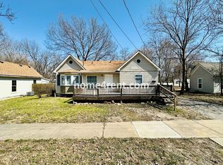 220 N Walnut St, Olathe, KS 66061